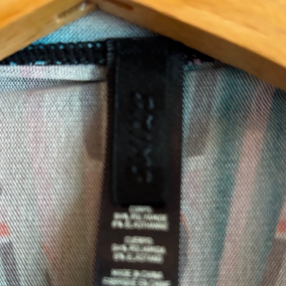 SKIMS Colorful Abstract Long Sleeve Bodysuit - Picture 4 of 13